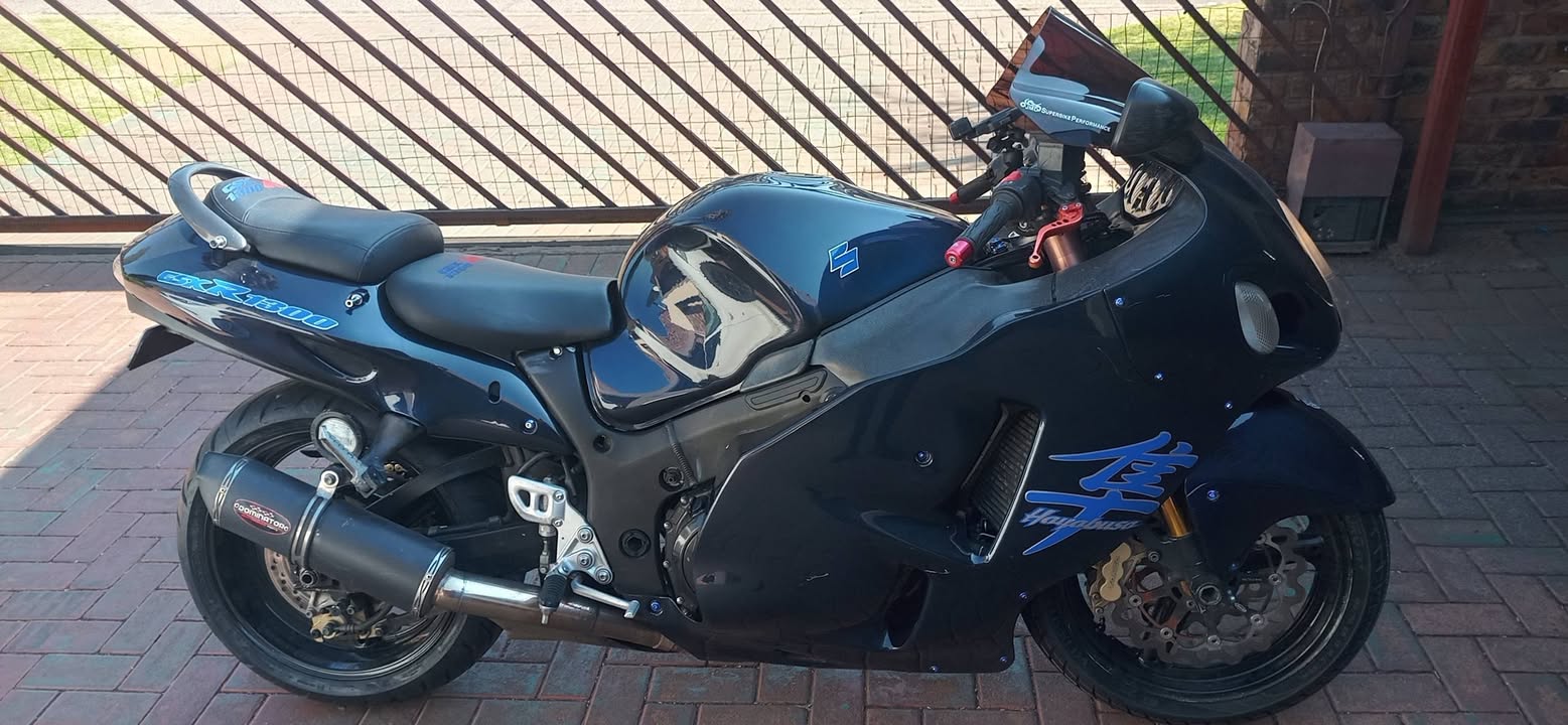 Shimming done..complete service..oil leaks repaired..electrical issues resolved..new tyres..throttl…